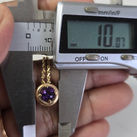 14K Gold Necklace with Purple Amethyst Gemstone - Picture 3 of 9